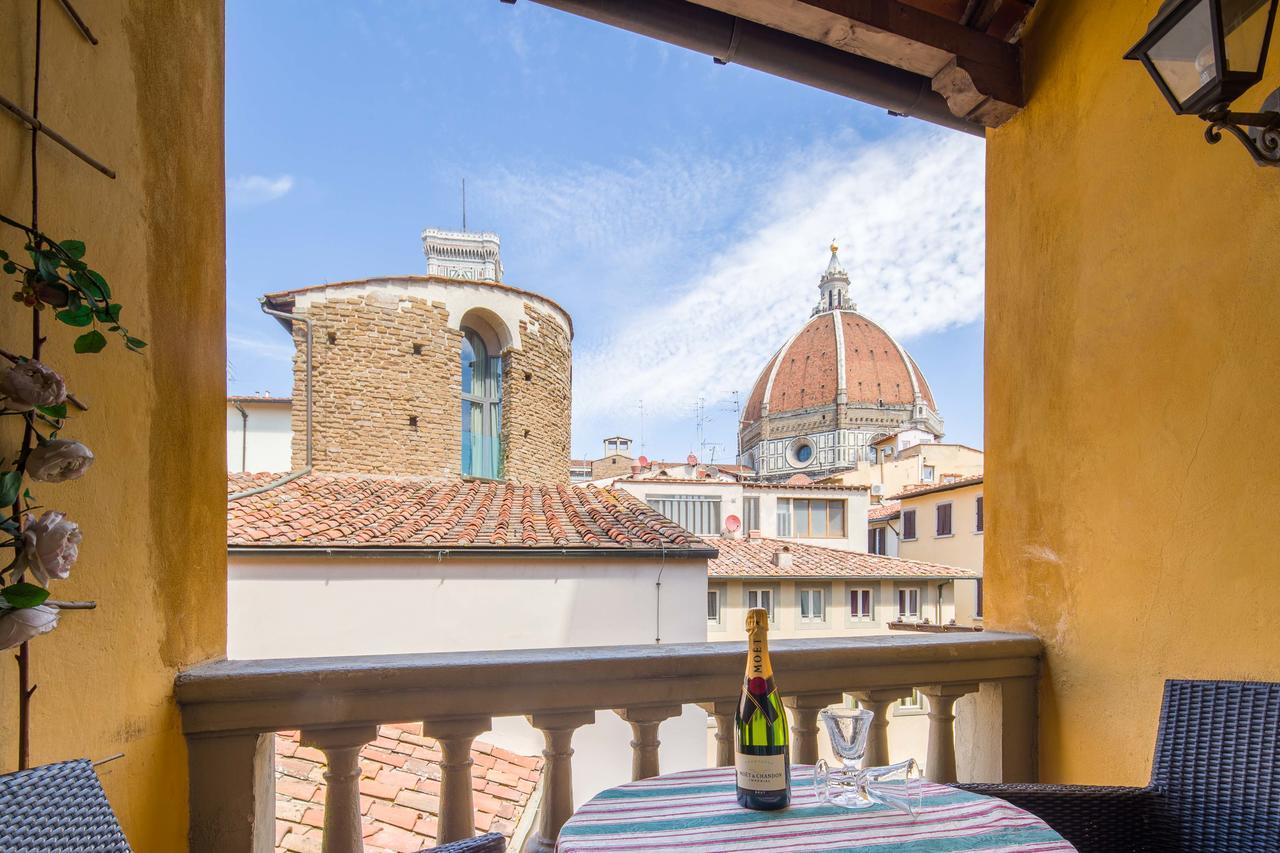 Typical Florentine Apartment Florence Exterior photo